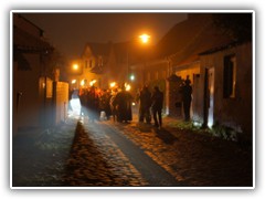 17.11.: Die Hexen auf dem Weg zum 'Partyplatz'. Weitere Fotos im Hexennacht-Ordner vom 17.11. 