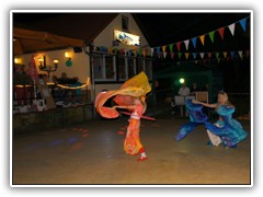 20.7.: Auftritt des Tanzduos LaLoona und LaLinda. Weitere Fotos im Angelverein-Sommerfest-Ordner vom 20.7. 