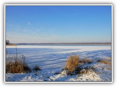 25.1.: Auf Ptzer Seite war der See schon ca. 100 m weit zugefroren.