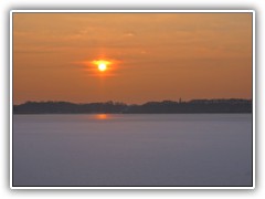 26.1.: Sonnenuntergang am inzwischen fast vllig zugefrorenen Ptzer Vordersee.