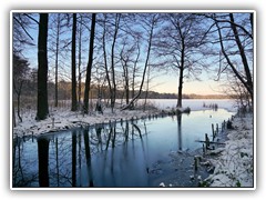 Der Glunzgraben vereist langsam auch in der Nhe der Mndung zum Todnitzsee.