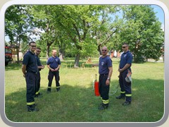 4.6.: Die Ptzer Feuerwehr leistete tatkrftige Untersttzung. Weitere Fotos im Kinderfest-Ordner vom 4.6.