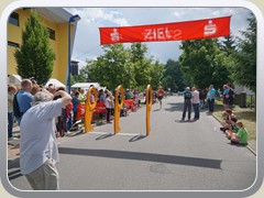 19.6.: Der 16 km-Sieger im Ziel. Weitere Fotos im Seenlauf-Ordner vom 19.6.