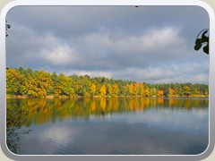 23.10.: Blick ber den Ptzer Tonsee. Weitere Fotos im Herbst-Ordner vom 23.10.</a