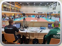 6.11.: Ca. 550 Zuschauer wollten das Spiel miterleben. Weitere Fotos im Volleyball-Ordner vom 6.11.</a