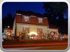 28.11.: Weihnachtliches Lichtermeer an der Motzener Strae. Weitere Fotos im Vorweihnachts-Ordner vom 28.11.</a
