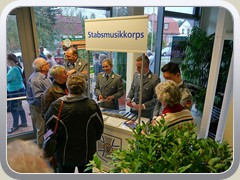 Im Foyer der Landkost-Arena konnten CDs des Stabsmusikkorps gekauft werden.