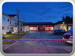 2.4: Blick auf die Feuerwache neben dem Rathaus