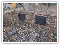 20.11.: Spter soll dieser alte Teil des Friedhofs mit den alten Grbern ein kleiner Park werden.