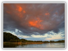 28.5.: Blick in die entgegengesetzte Richtung des Sonnenaufgangs mit angestrahlten Wolken. Weitere Fotos im  im Ordner vom 28.5. 