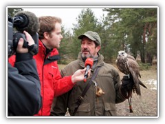 Informatives �ber die Falknerei wird berichtet