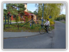 23.10.: Einbiegen auf die Zielgerade, die Landkost-Arena ist in Sicht