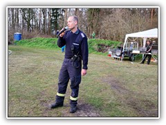 26.3.: Thomas Raschemann von der Freiwilligen Feuerwehr Ptz begrte die Gste. Weitere Fotos im Osterfeuer Ptz-Ordner vom 26.3.