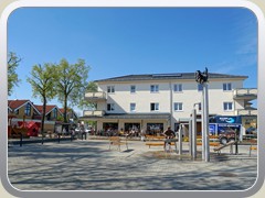 Springbrunnen vor dem Caf Wahl.