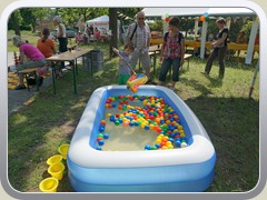 4.6.: Am Wasser machte es immer Spa. Weitere Fotos im Kinderfest-Ordner vom 4.6.
