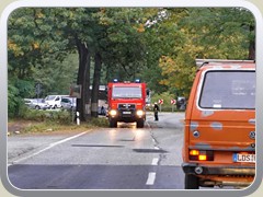 Am Kreisverkehr mussten die Straen wegen einer Baumgefhrdung gesperrt werden.