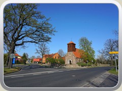 Die ca. 700 Jahre alte Dorfkirche.