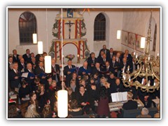 Blick von der Empore auf die Snger. Weitere Fotos im  Weihnachtskonzert-Ordner vom 11.12. 