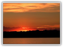 13.7.: Kurz nach Sonnenuntergang gab es einen farbenprchtigen Himmel am Ptzer Vordersee.